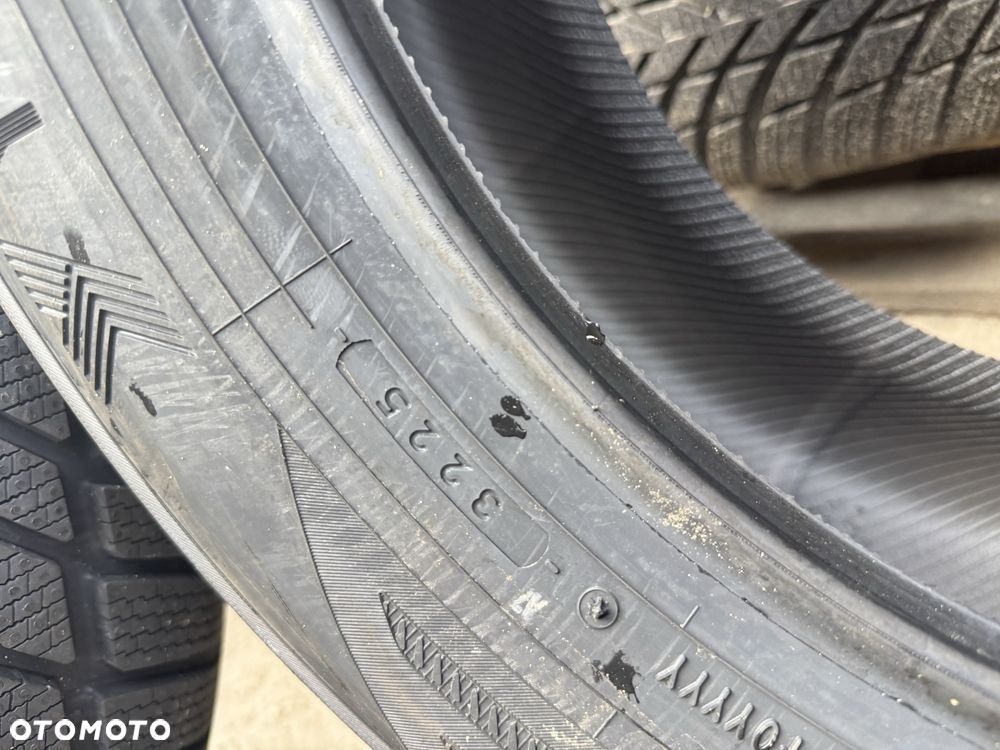 Nowe opony zimowe 235/55/19 Yokohama 2 sztuki 2025r - 8