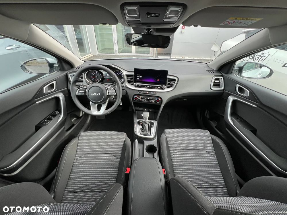 Kia Ceed 1.5 T-GDI M DCT - 17