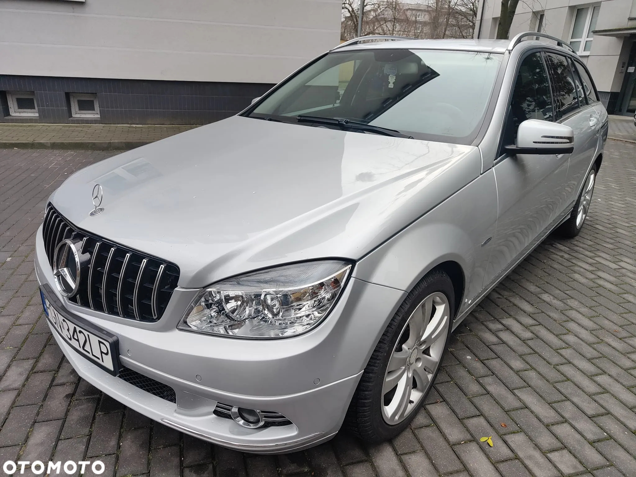 Mercedes-Benz Klasa C 180 T BlueEFFICIENCY 7G-TRONIC Avantgarde - 22