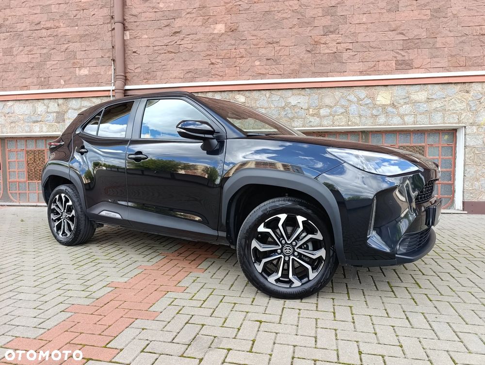 Toyota Yaris Cross Hybrid 1.5 Executive - 13