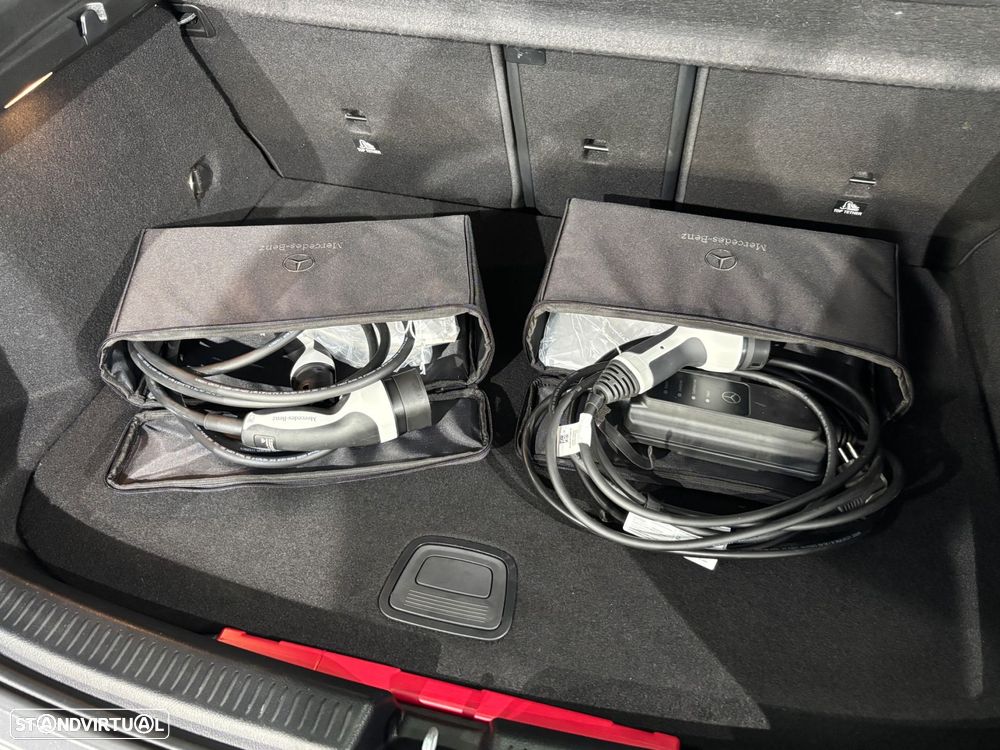 Mercedes-Benz A 250 e 8G-DCT AMG Line - 31