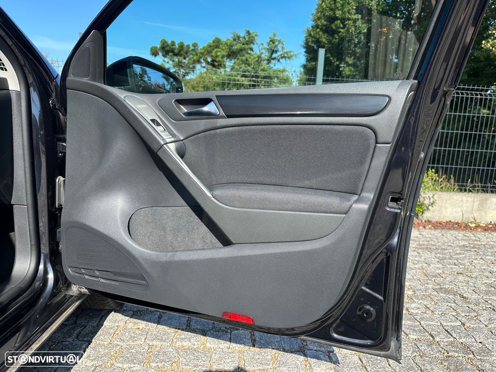 VW Golf 1.6 TDI BlueMotion Comfortline - 11