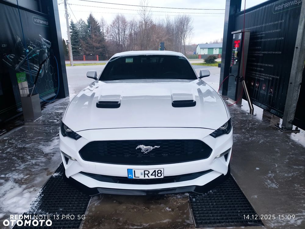 Ford Mustang - 5