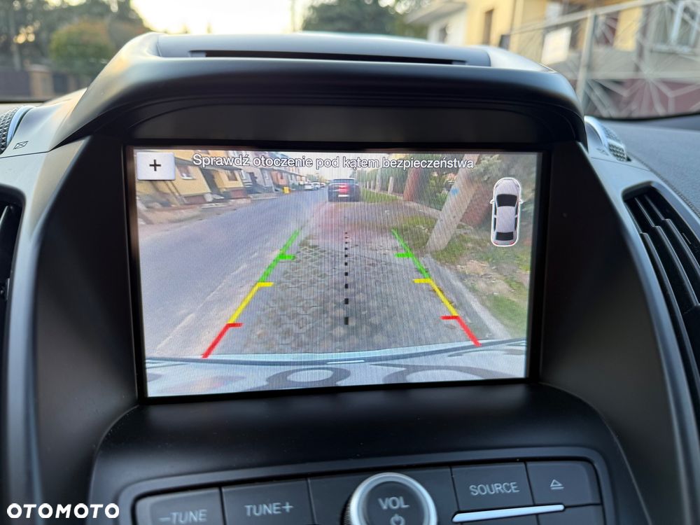 Ford Kuga 1.5 EcoBoost 4WD Titanium - 20