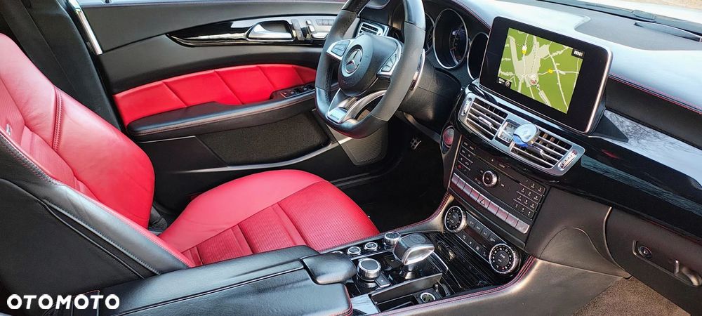 Mercedes-Benz CLS 63 AMG 4-Matic - 24