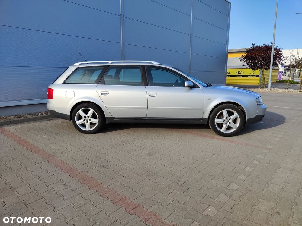 Audi A6 Avant 2.4 - 2