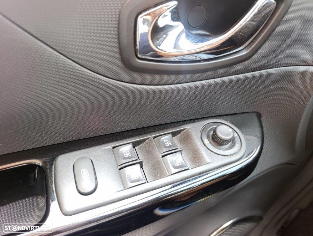 Renault Captur 0.9 TCE Exclusive - 22