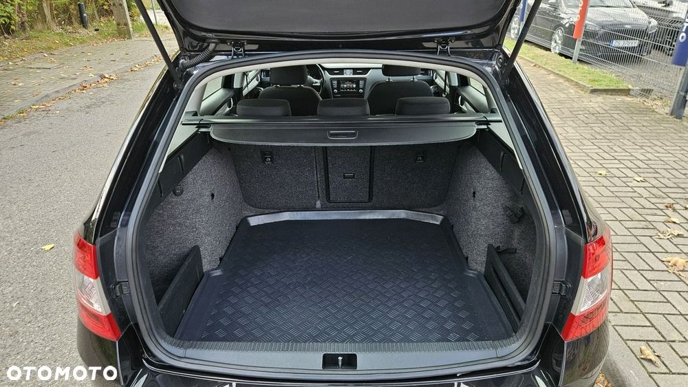 Skoda Octavia 1.6 TDI Ambiente DSG - 13