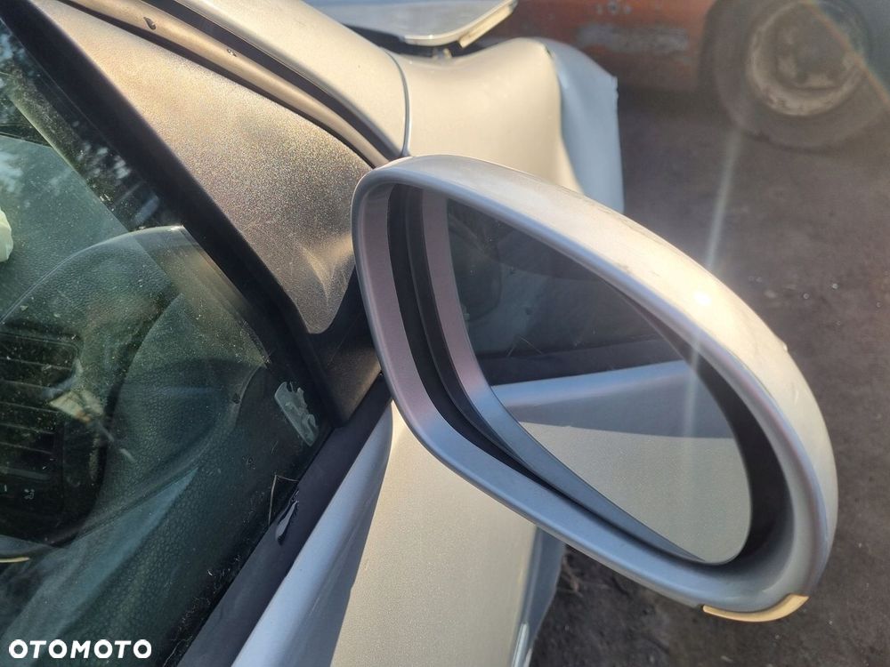 VOLKSWAGEN GOLF V 5 03-09 r. 5D HB LA7W ELEKTRYCZNE LUSTERKO PRAWE 6 PIN EU - 7