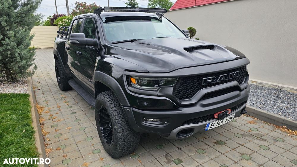 Dodge RAM - 1