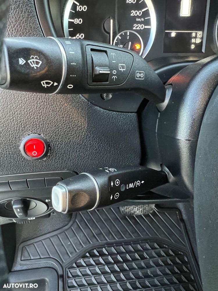 Mercedes-Benz Vito - 15