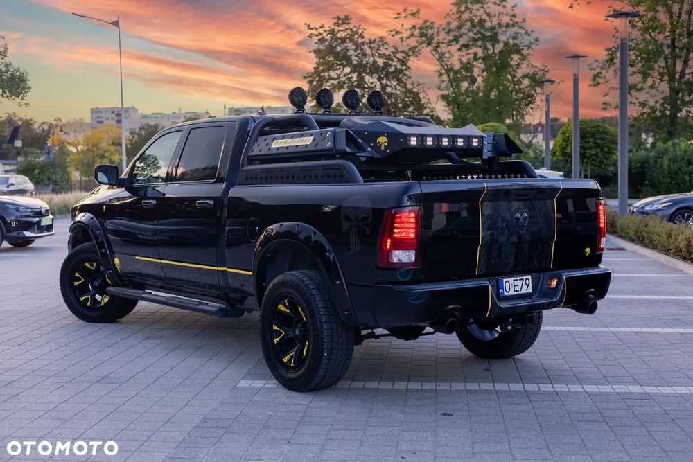 Dodge RAM 5.7 4x4 - 10