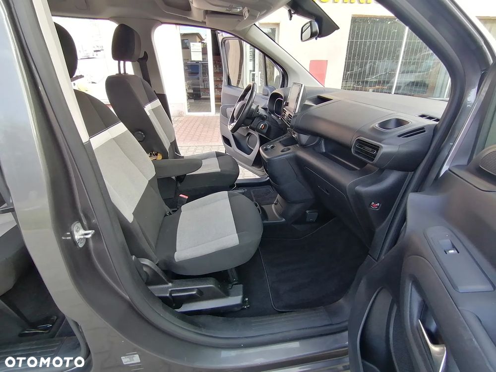 Citroën Berlingo XL 7-Sitzer PureTech 130 EAT8 FEEL - 30