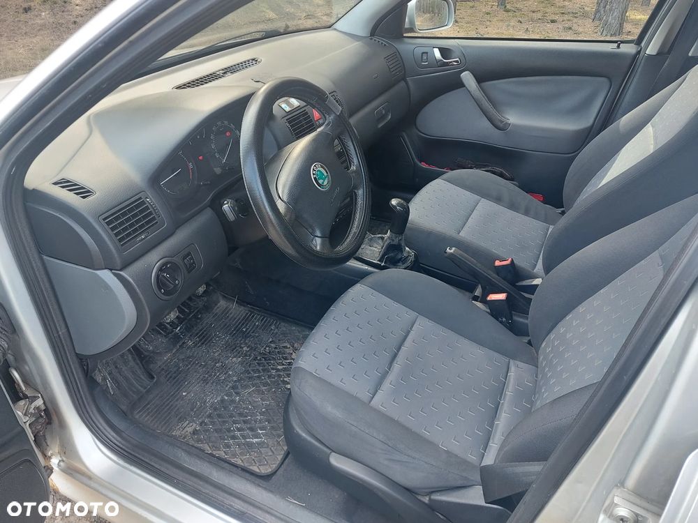 Skoda Octavia 1.9 TDI Tour Plus Ice+ - 4