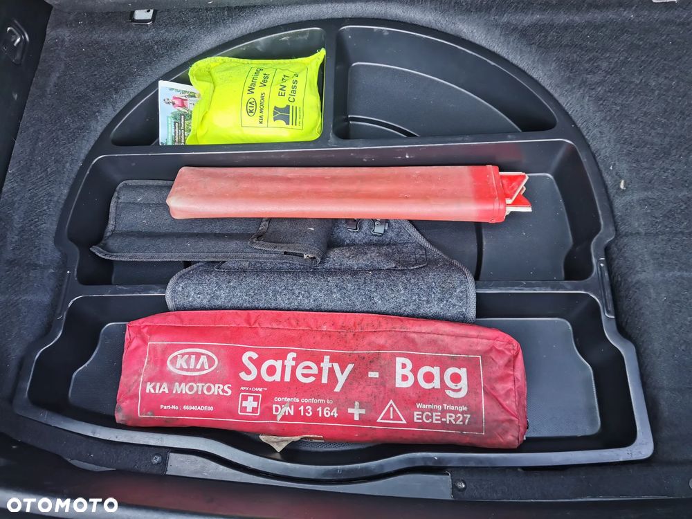 Mitsubishi ASX 1.6 2WD Plus - 15