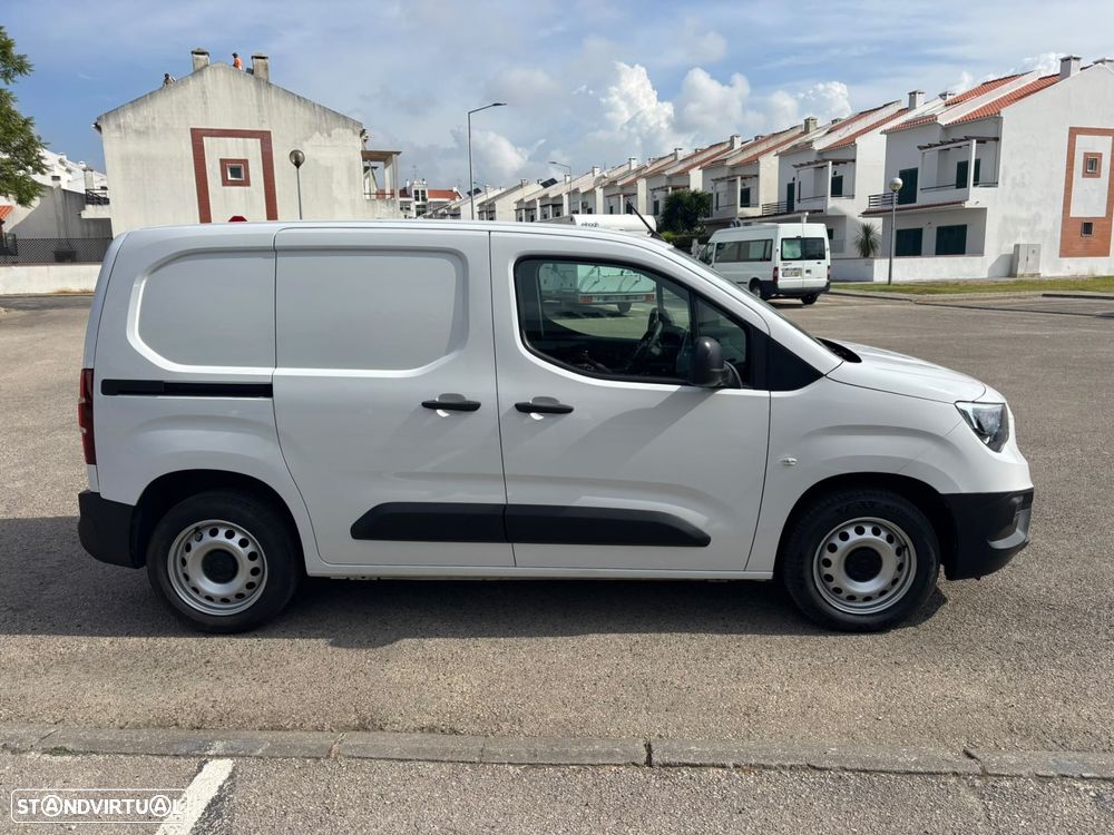 Opel Combo 1.5 CDTi 102cv L1 H1 ENJOY - AC - IVA DEDUTÍVEL - 9