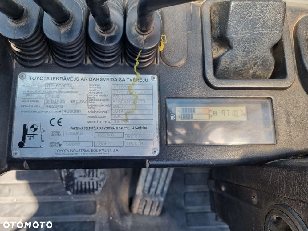 Toyota 02-8FDF30 3000kg Wózek widłowy - 19