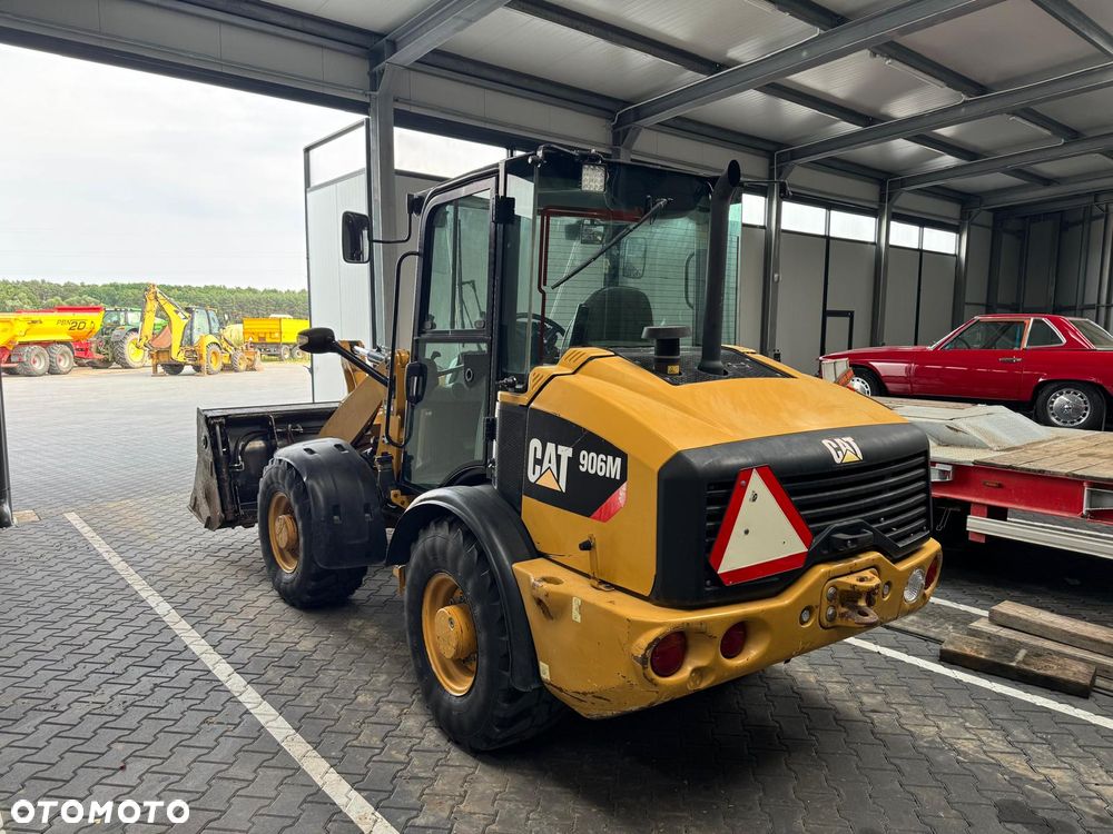 Caterpillar 906M - 4