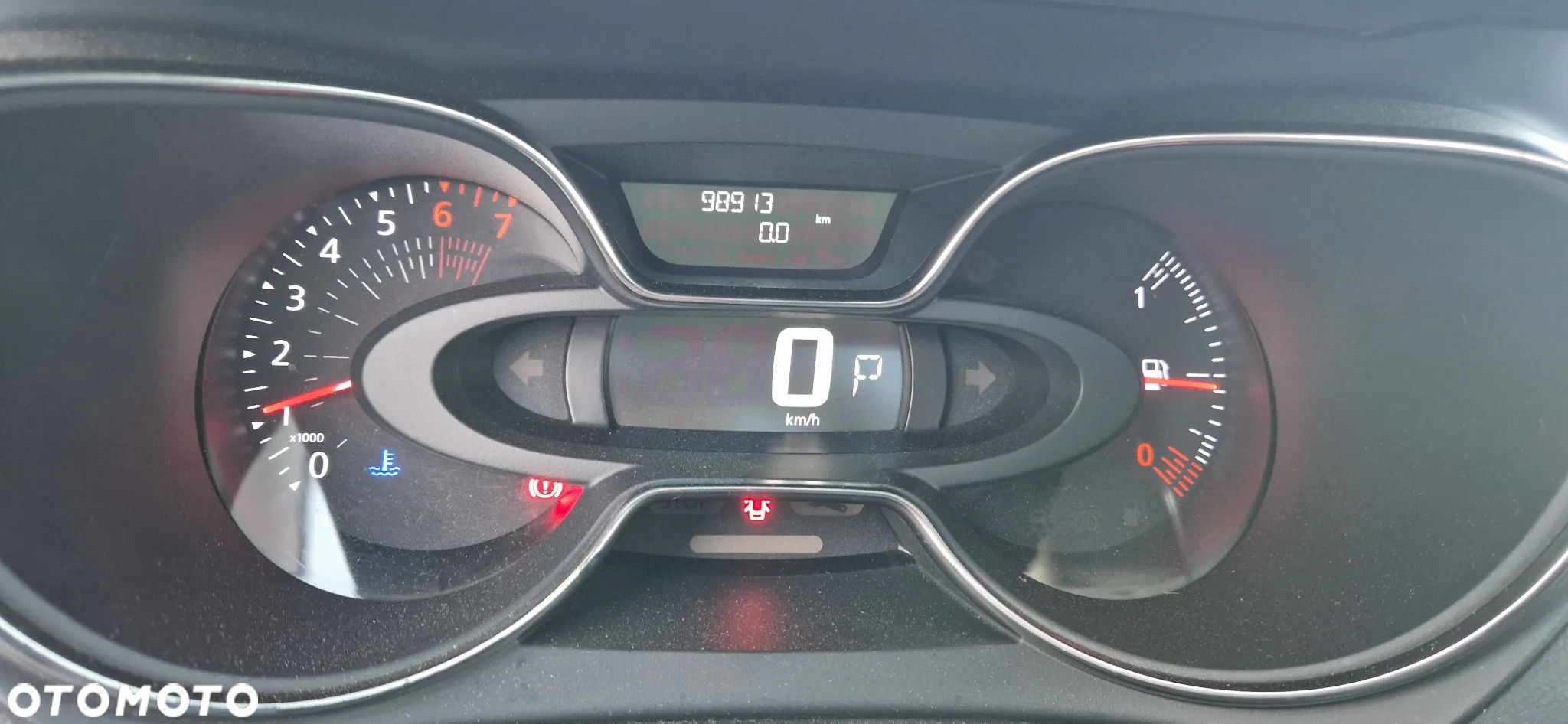 Renault Captur - 23