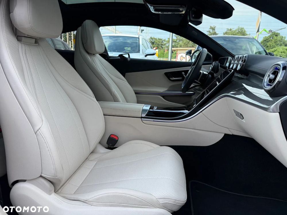 Mercedes-Benz CLE 200 9G-TRONIC Edition AMG Line - 17
