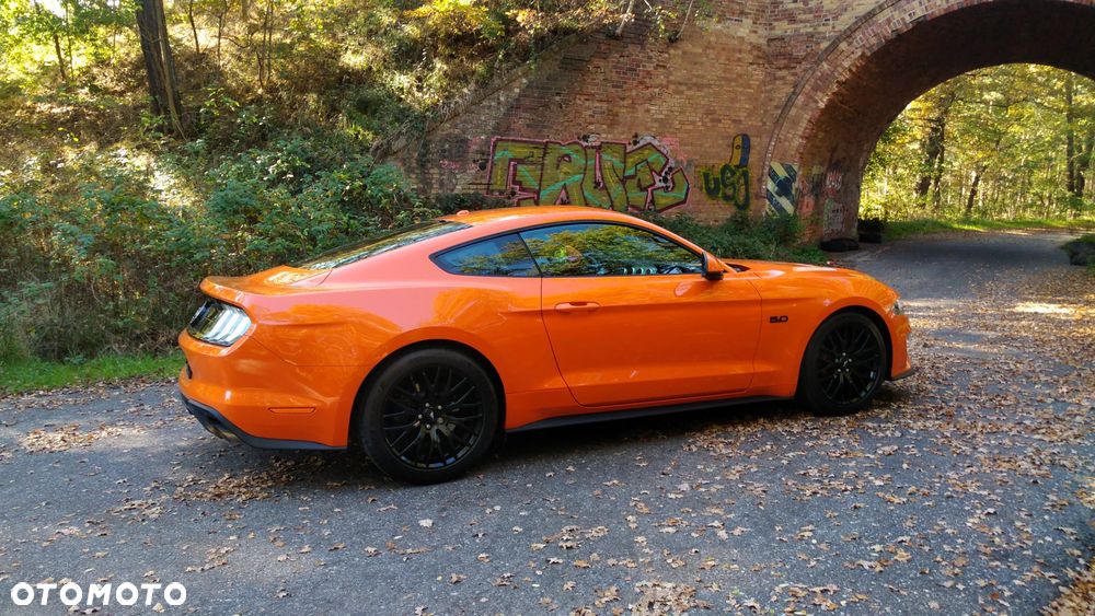 Ford Mustang - 3