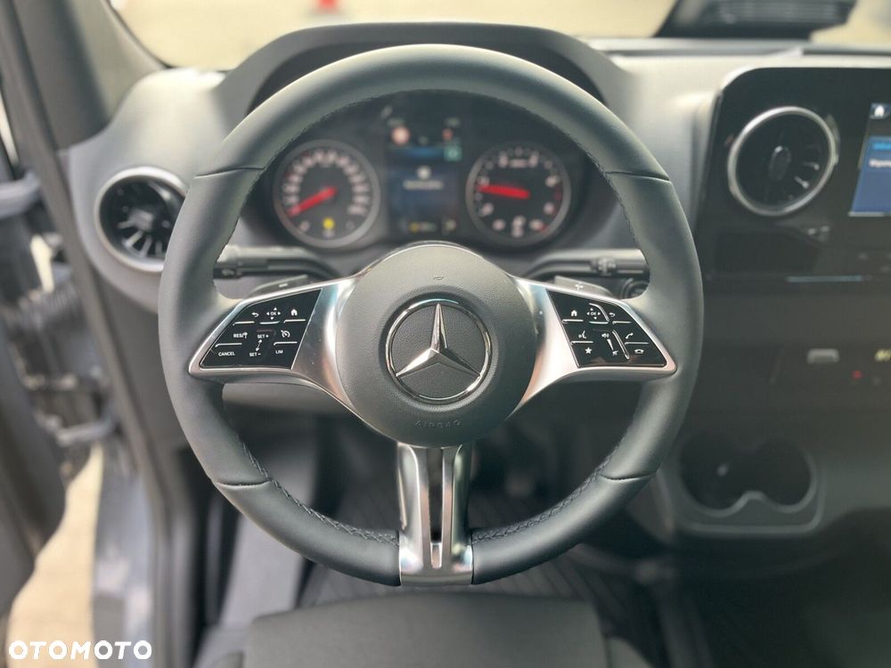 Mercedes-Benz Sprinter Sprinter - 4