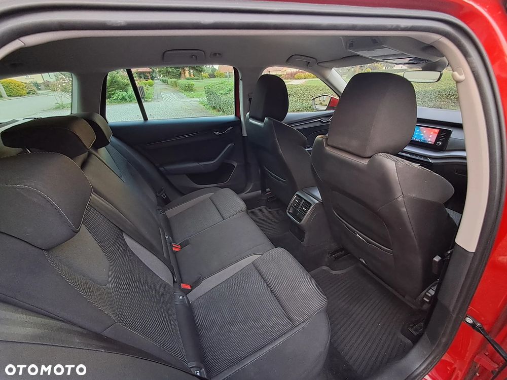 Skoda Octavia 1.5 TSI ACT Active - 25