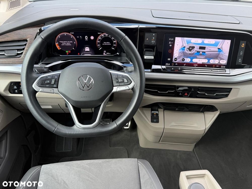 Volkswagen Multivan - 10