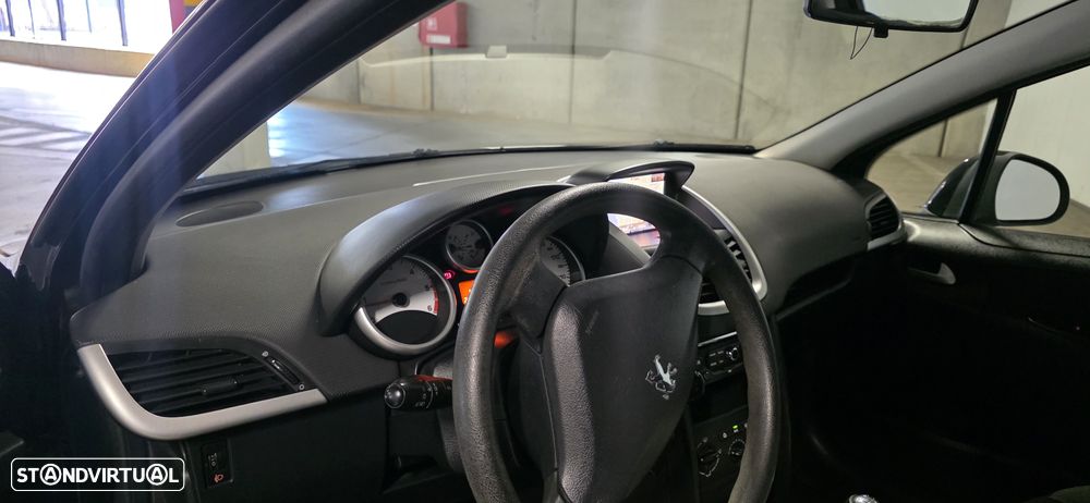 Peugeot 207 1.4 HDi WIP Nav - 13