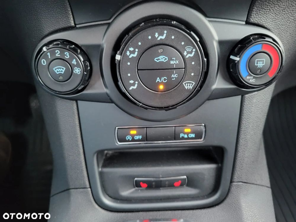 Ford Fiesta 1.0 EcoBoost Silver X - 26