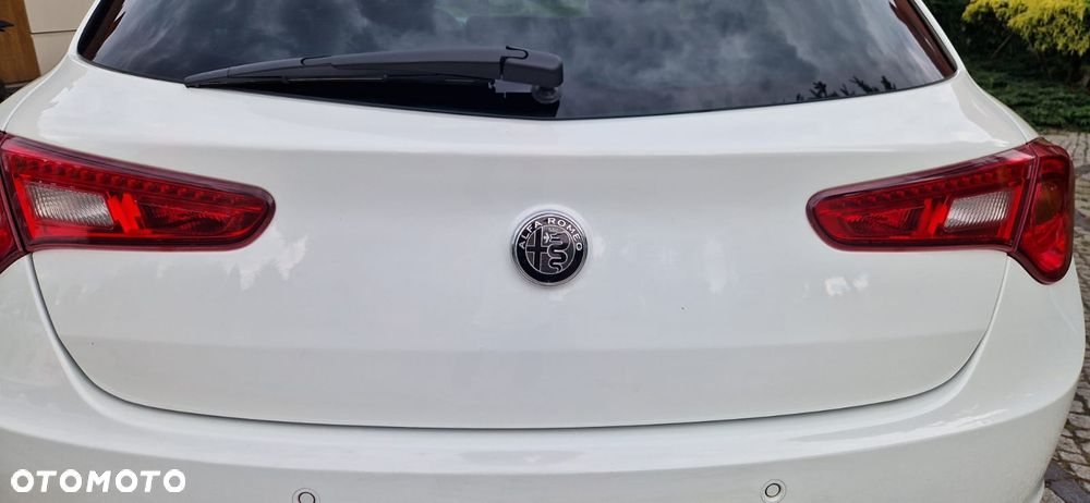Alfa Romeo Giulietta 1.4 TB 16V Turismo - 38