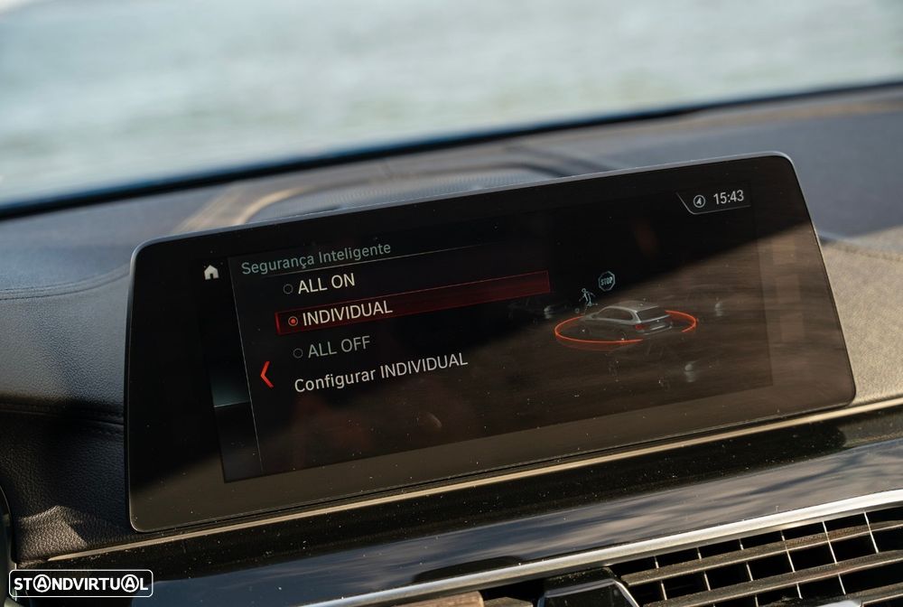 BMW M550d xDrive Auto - 10