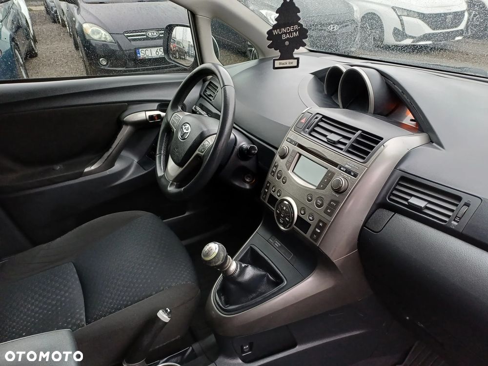 Toyota Verso 2.0 D-4D 2010 7os - 12