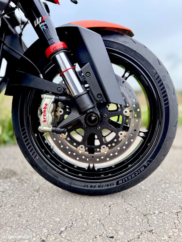 KTM Superduke 1390 R - 10