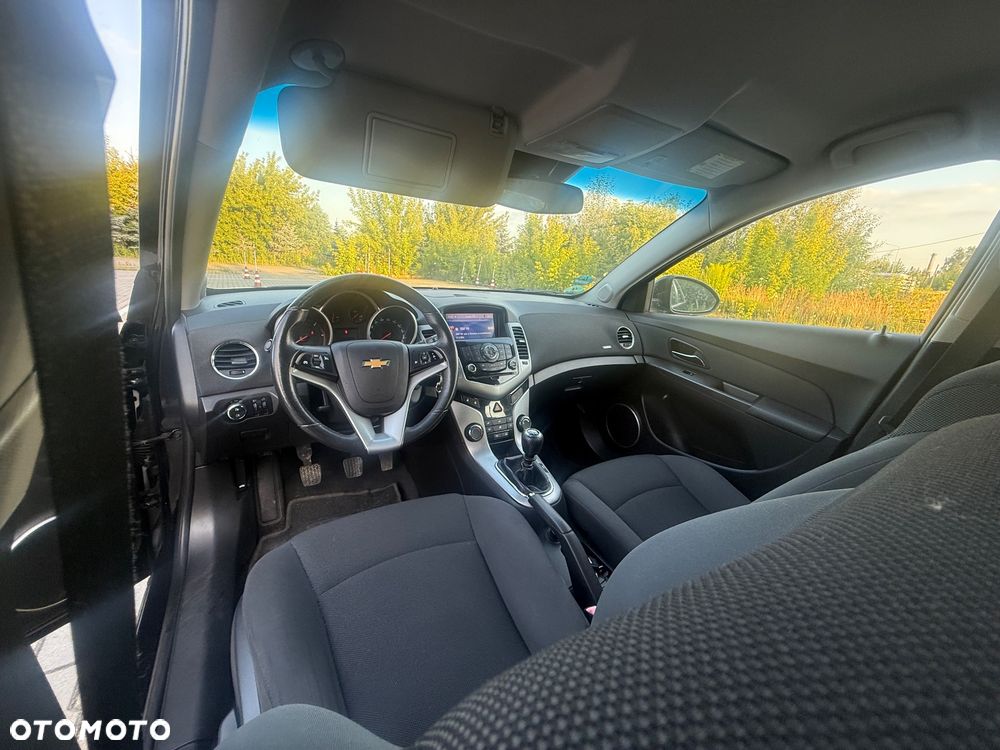 Chevrolet Cruze 2.0 D LT - 25