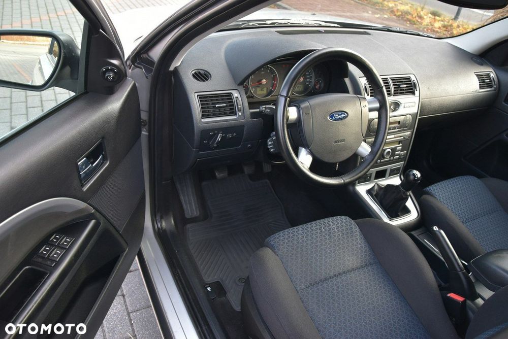 Ford Mondeo - 15