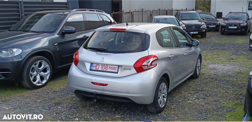 Peugeot 208 1.4 HDi FAP Style - 3