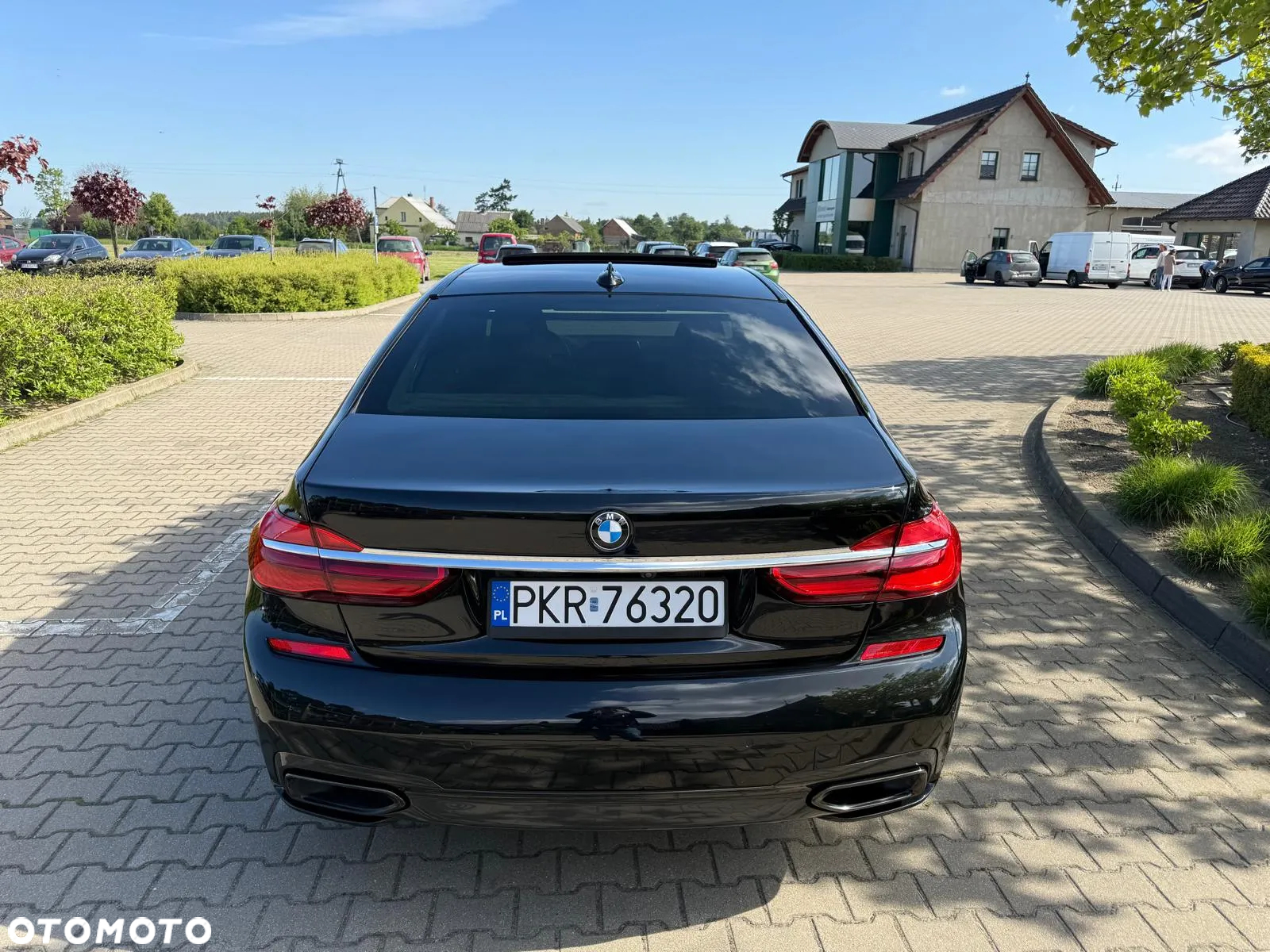 BMW Seria 7 740e iPerformance - 31