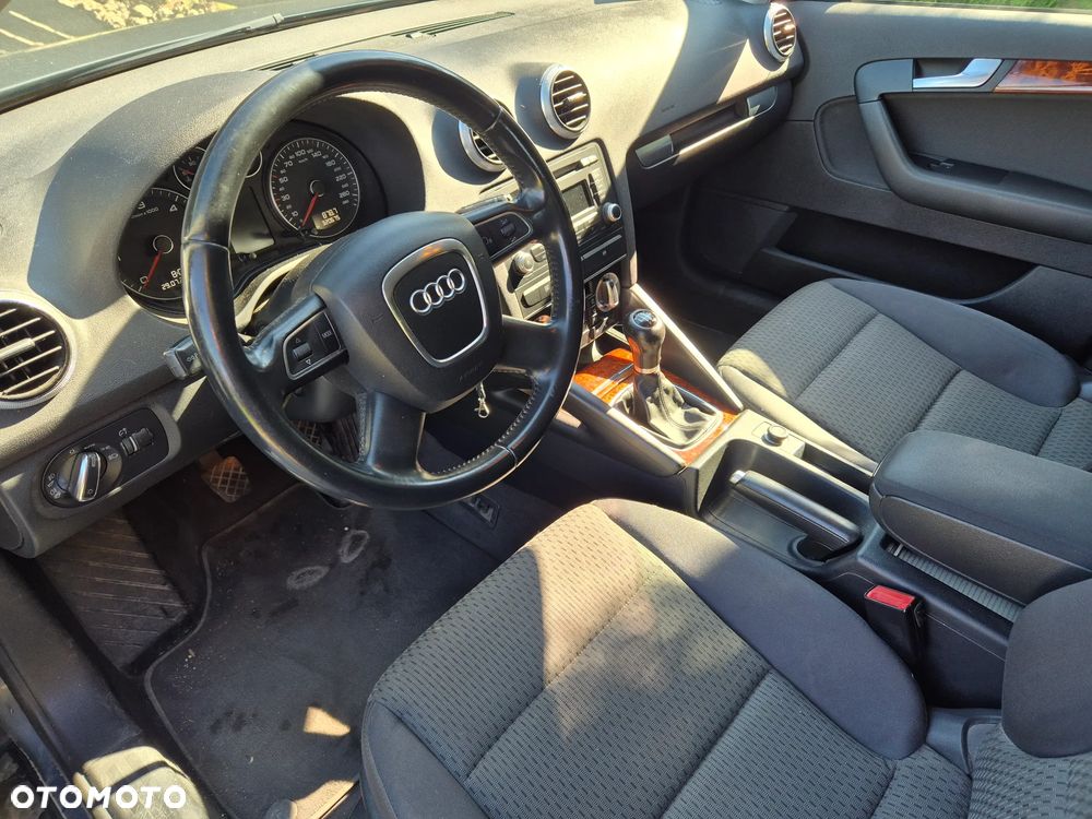 Audi A3 Sportback 2.0 TDI DPF Attraction - 6