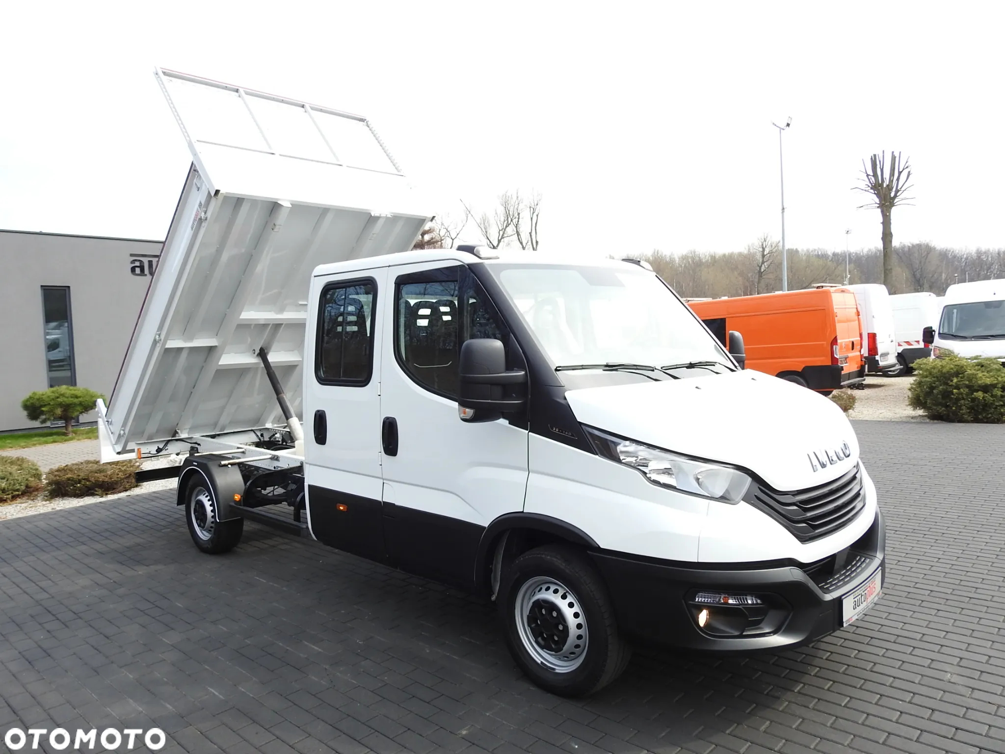 Iveco DAILY 35S14 WYWROTKA PODWÓJNA KABINA DOKA 7 MIEJSC TEMPOMAT KLIMATYZACJA 140KM [ 488124 ] - 5