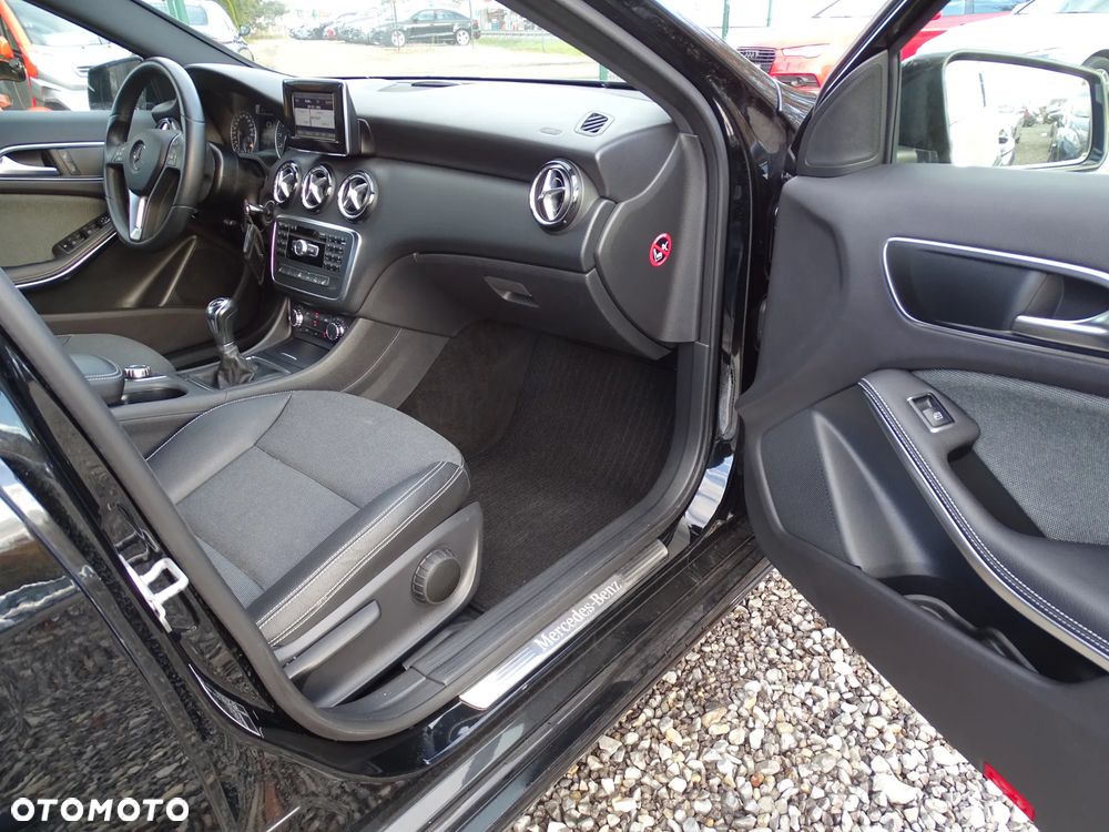 Mercedes-Benz Klasa A 180 (BlueEFFICIENCY) Urban - 17