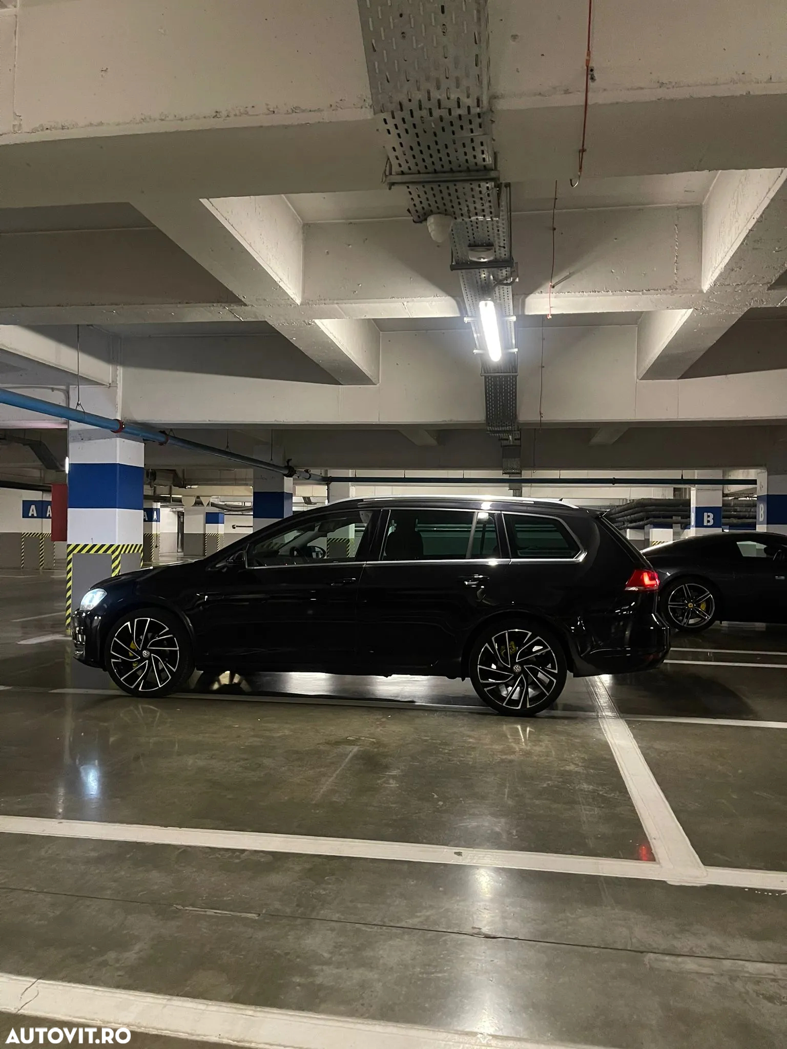 Volkswagen Golf - 30