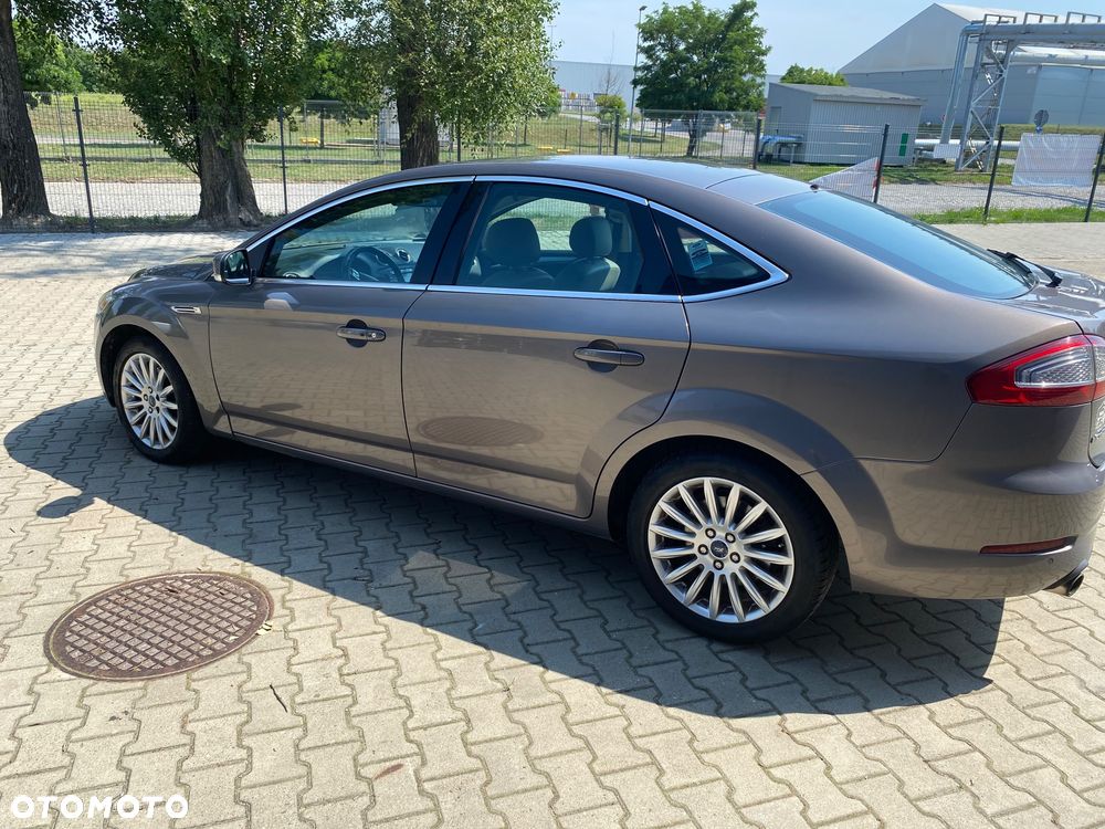 Ford Mondeo 2.0 EcoBoost Titanium - 2