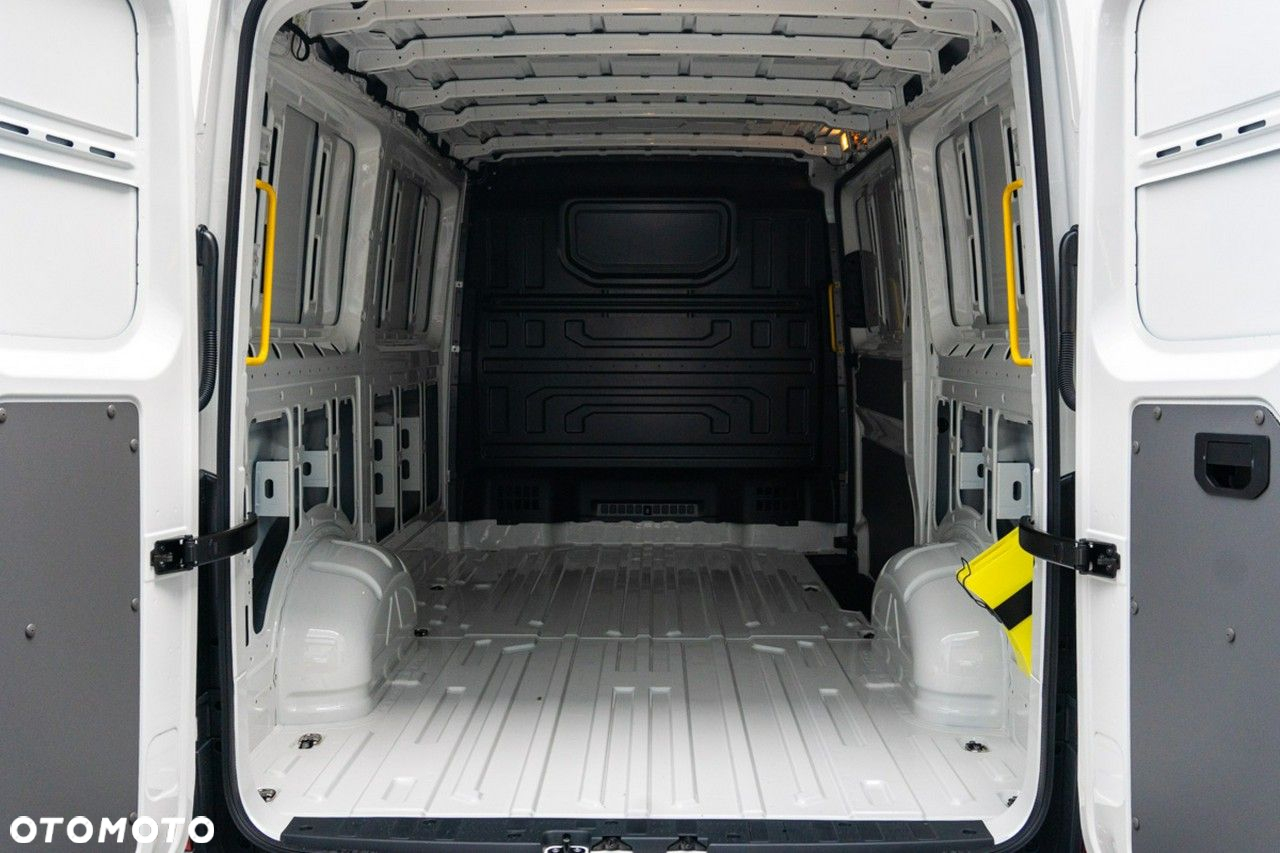 Volkswagen Crafter - 10