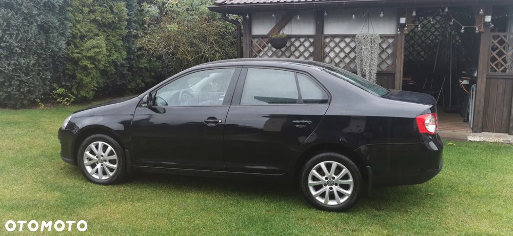 Volkswagen Jetta 1.6 TDI DPF Comfortline - 15