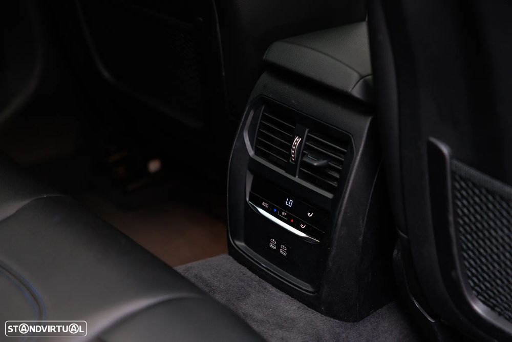 BMW 320 e Aut. M Sport - 26