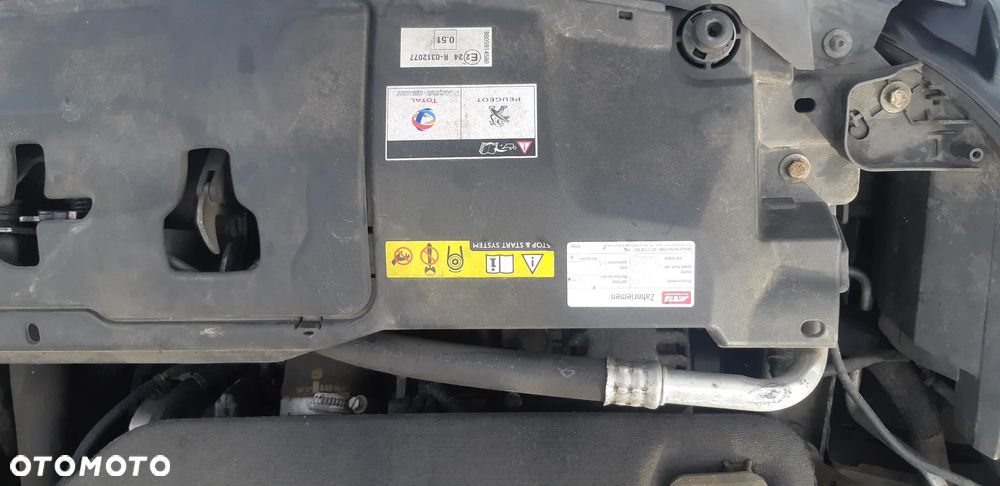 Peugeot 308 SW BlueHDi 150 Automatik Stop & Start Allure - 33