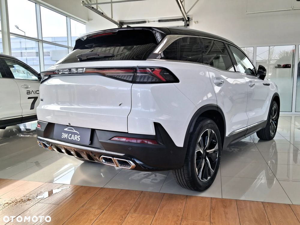 BAIC 7 1.5T Luxury DCT - 7