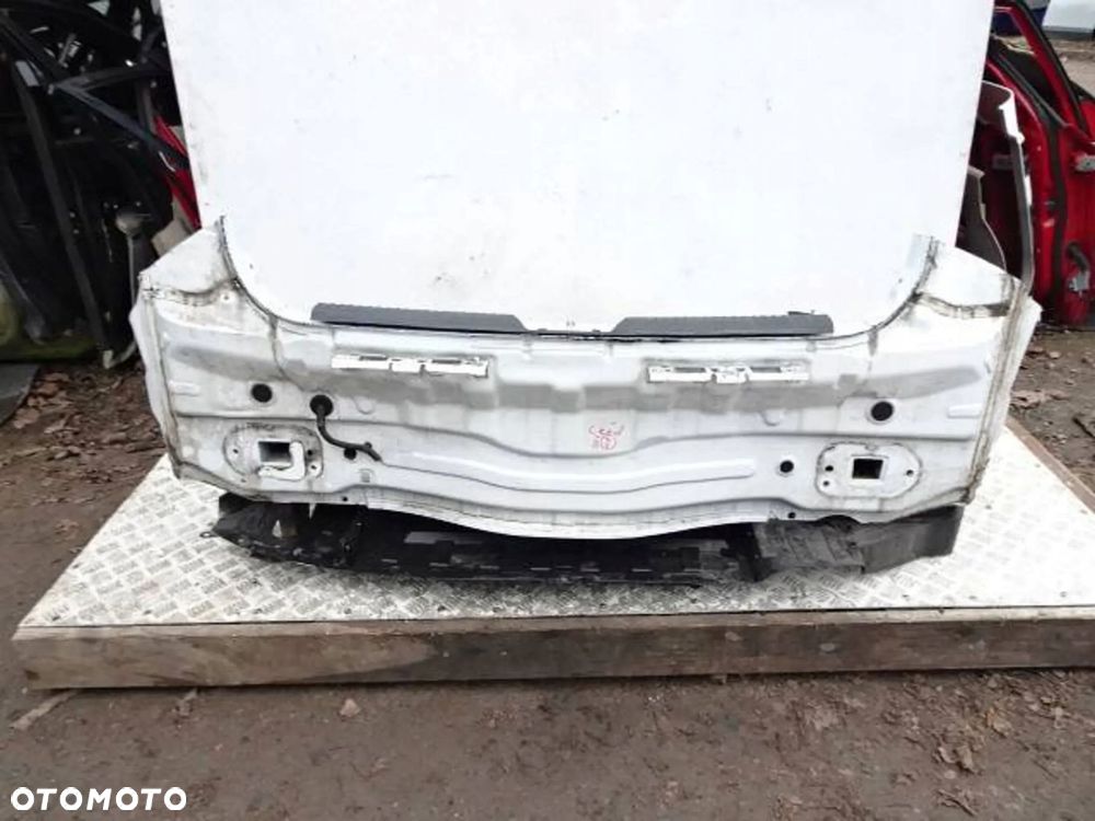 pas tylny wanna kia ceed ii 12-15 r. hw hb 5d - 4