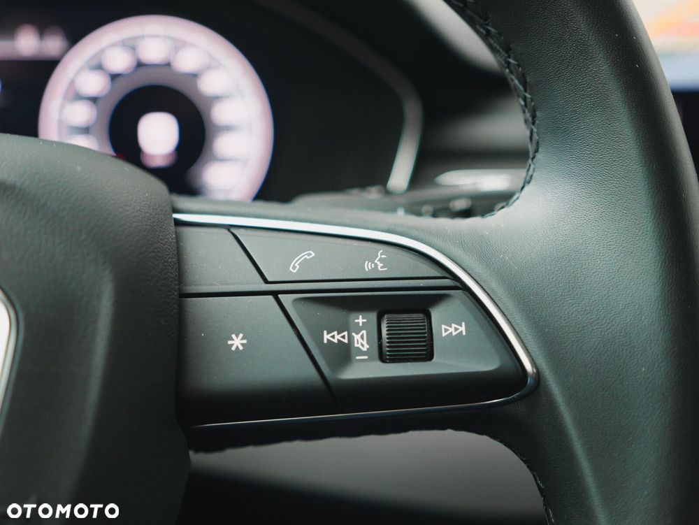 Audi A4 Allroad - 32